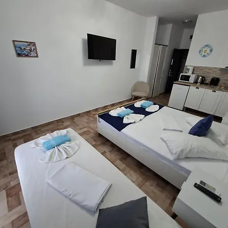 LA PLAYA - Studiouri pe plaja cu sezlong inclus * Eforie Nord
